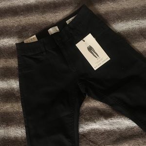 🖤 MID RISE BLACK JEGGINGS👖